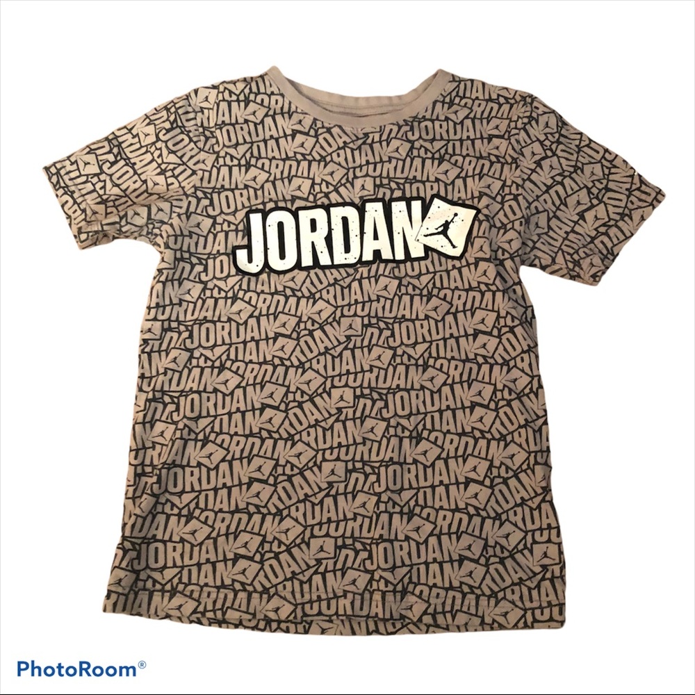 Boys Air Jordan T-shirt Medium